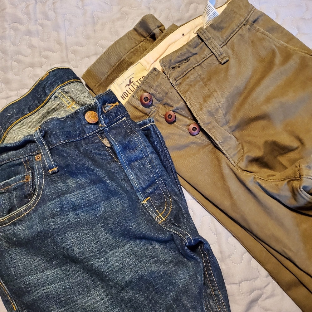 2 Hollister pants